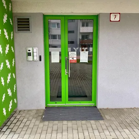 Apartmán Bratislava, Lucao Family Apartment, Balcony, Free Parking, Aircondition, 8km Old Town *
