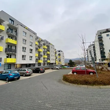 Apartment Bratislava, Lucao Family Apartment, Balcony, Free Parking, Aircondition, 8km Old Town Pressburg