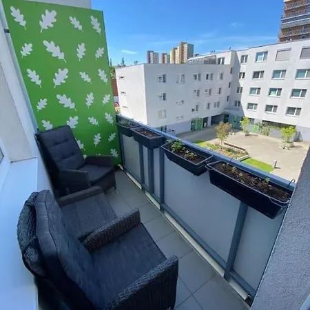 Daire Lucao Apartment, 1-4 Guests, Free Parking & Wifi, 10 Min From Downtown *